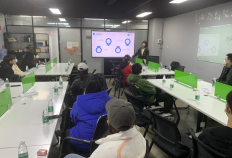 理工中环的师生来参观“前端私教线下训练营”